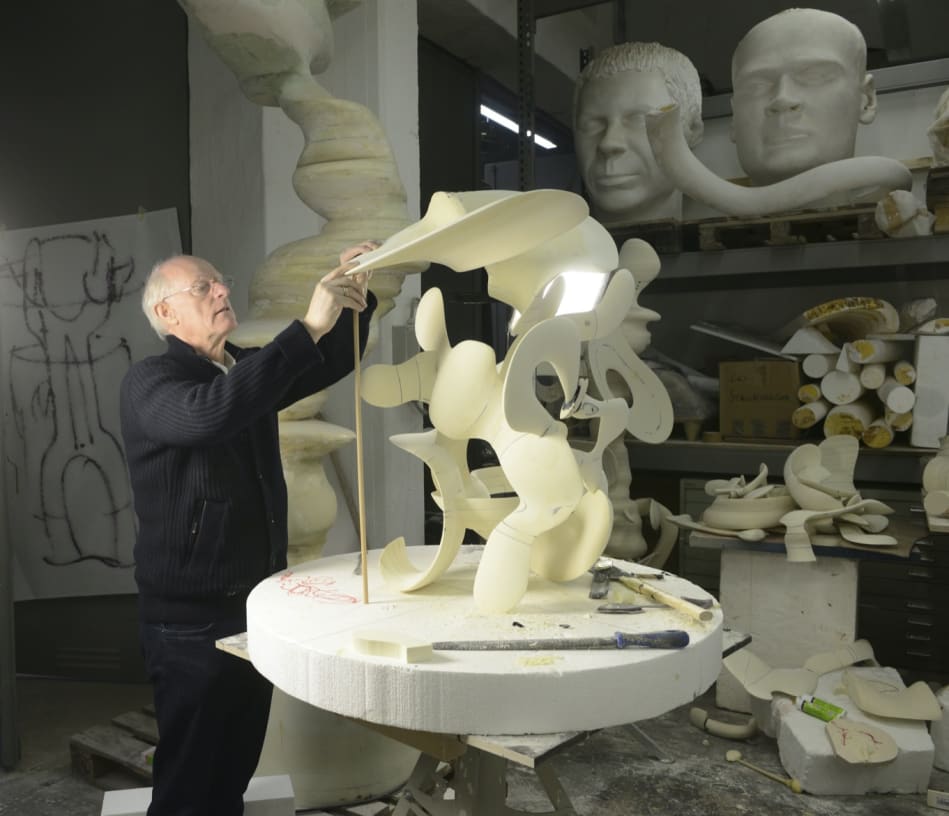 Tony Cragg in Alternative Reality