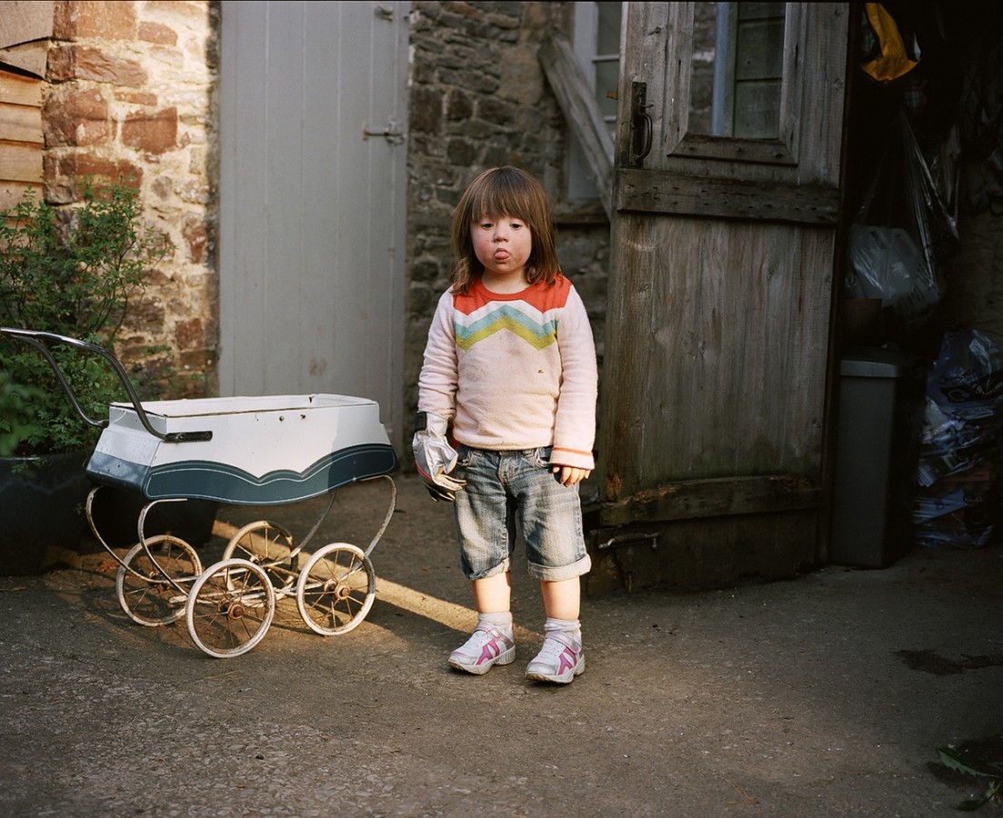 <div class="artist"><strong>Siân Davey</strong></div><div class="title_and_year"><em>Joseph's Glove</em>, <span class="title_and_year_year">2016</span></div><div class="medium">C-type print</div><div class="dimensions">50 x 60 cm </div><div class="edition_details">Edition of 5</div><div class="signed_and_dated">Accompanied by a signed and editioned label from the artist</div>