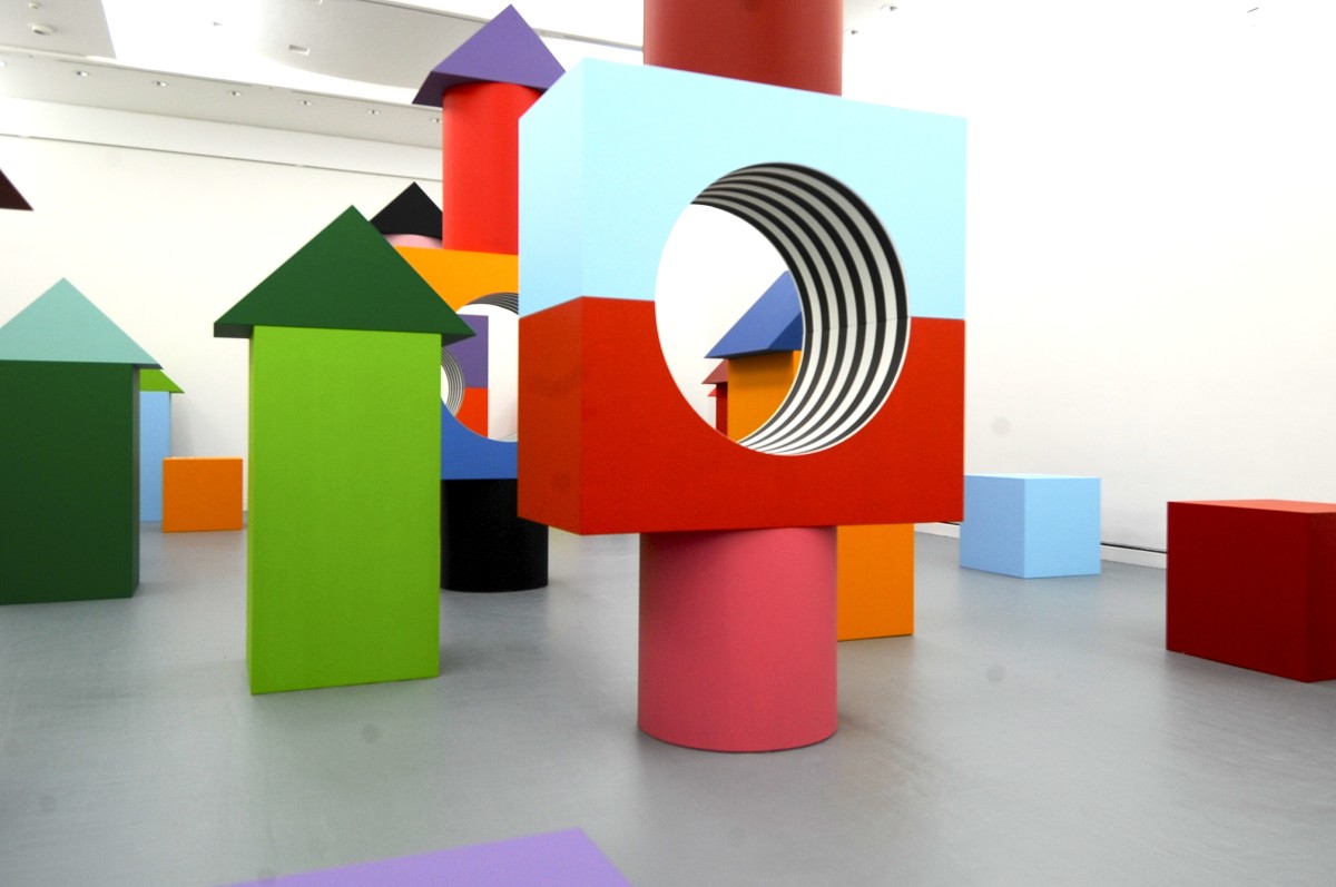 A Daniel Buren's colorful intervention at the Fondation Louis