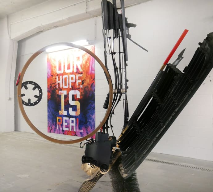 Eyes Wide Open: installation view of the Showroom / Aeroplastics at 207VDK, 2022 / works by Mark TITCHNER and Jeroen FRATEUR