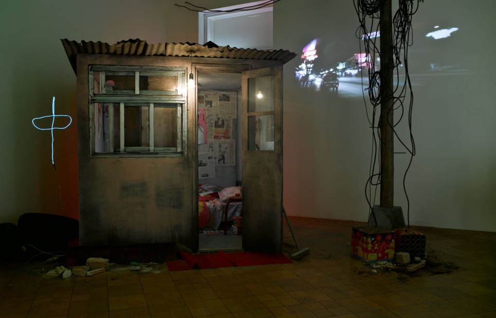 Tracey Snelling - Everything is everything : exhibition view / Aeroplastics, Rue Blanche str., 2013