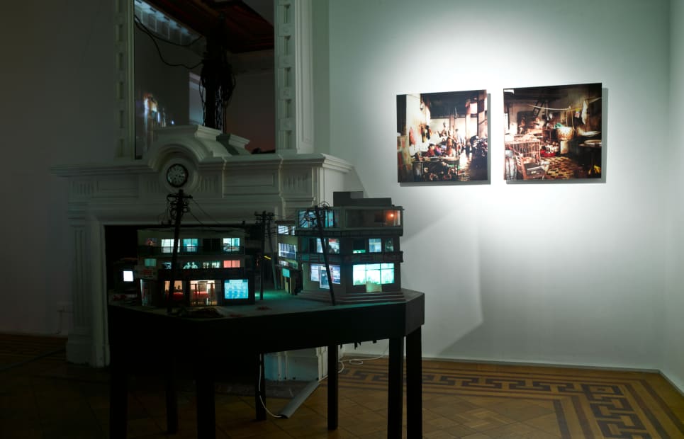 Tracey Snelling - Everything is everything : exhibition view / Aeroplastics, Rue Blanche str., 2013