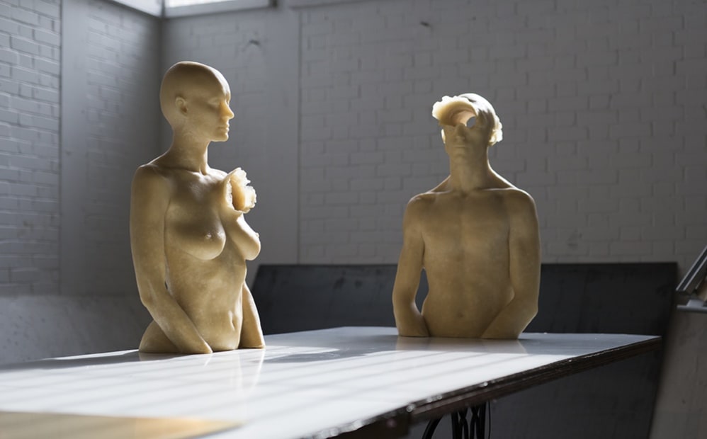 Petroc Sesti, Memory of matter, 2005 (male & female bust with 50mm British Army Cannon Wound), 80 x 55 x 35 cm Courtesy of Aeroplastics contemporary, Brussels