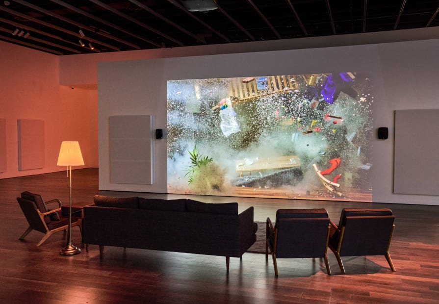 Kevin Candland 攝影，舊金山亞洲藝術博物館提供。 Installation view of Yuna Goang-Ming: Everyday War, 2025, courtesy Asian Art Museum of San Francisco. Photo by Kevin Candland.