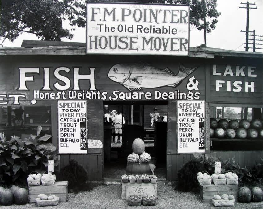 Walker Evans, Fish Market Near Birmingham, Alabama, 1936