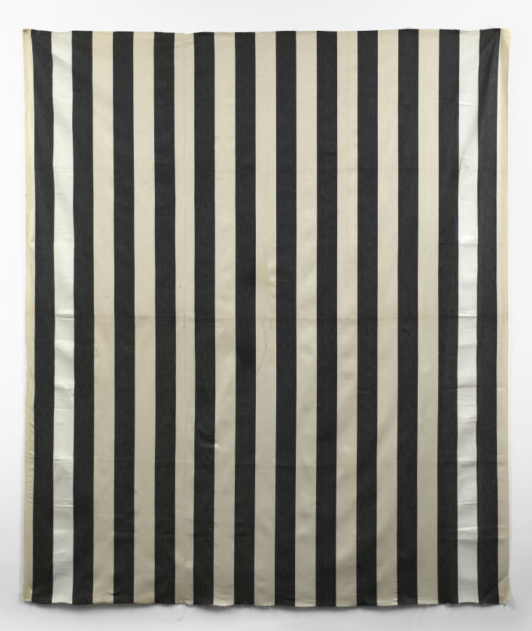Daniel Buren Peinture Acrylique Blanche Sur Tissu Rayé Blanc Et