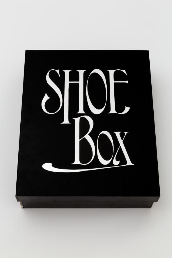 激安な Allen Jones, Shoe Box, 1968 | Cristea Roberts Gallery コレクション