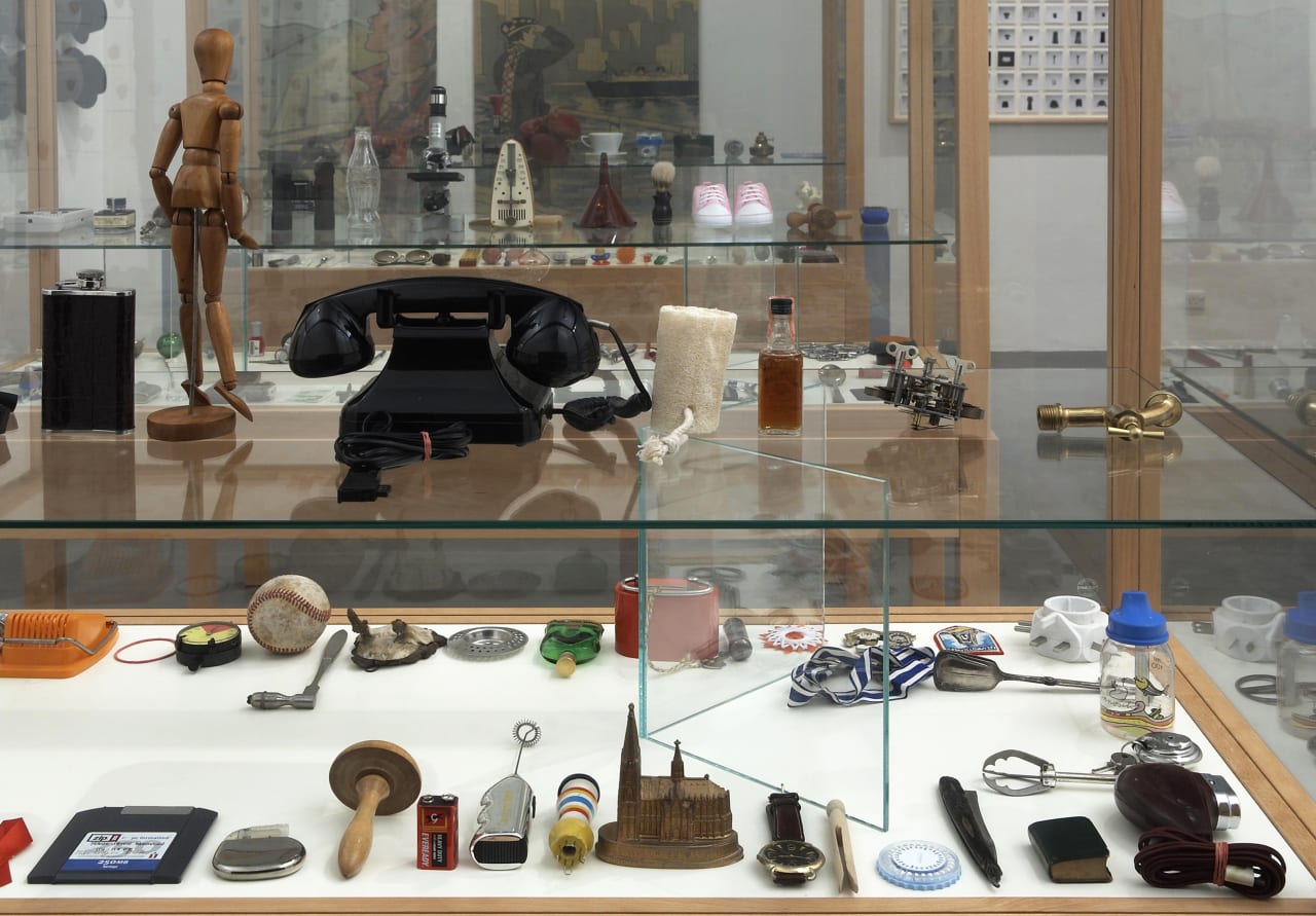 Artwork: Hans-Peter Feldmann, Wunderkammer