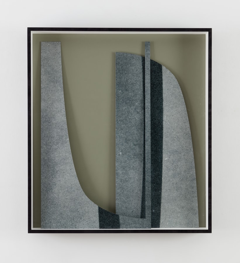 Artwork: Erin Shirreff, Painted steel, dots and strip, 2018