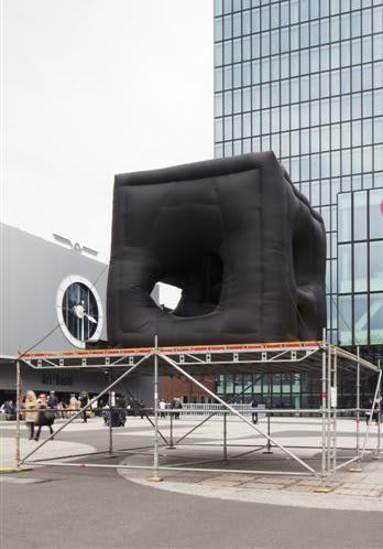 Artwork: Heimo Zobernig, The Black Cube, 2010