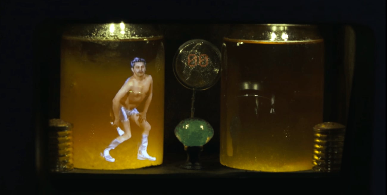 Pierrick SORIN, Le Téléportateur d'objets vivants (from the series 'Quelques inventions remarquables'), 2003-2015
