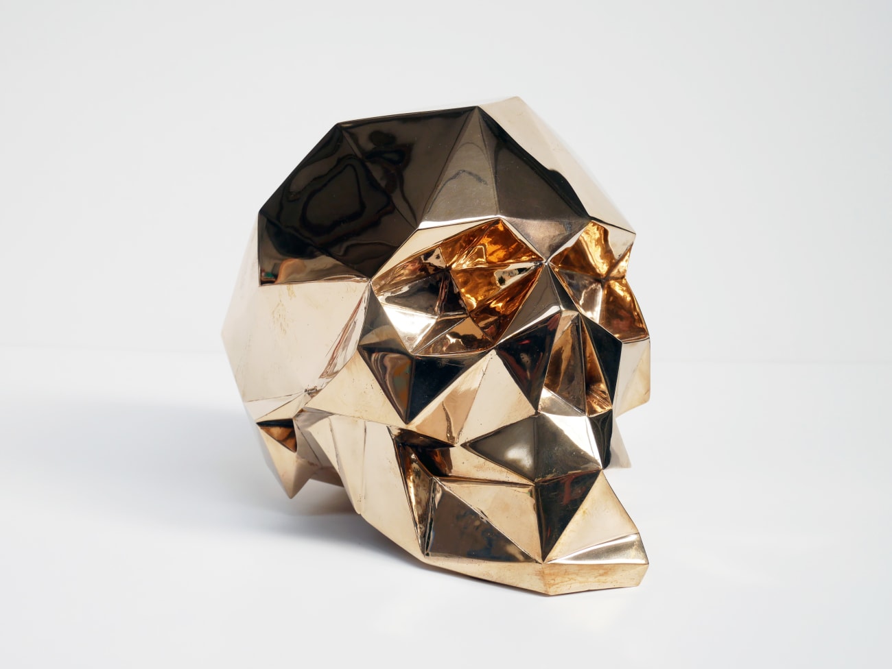 Filip MARKIEWICZ, The Rest is Silence (skull), 2022