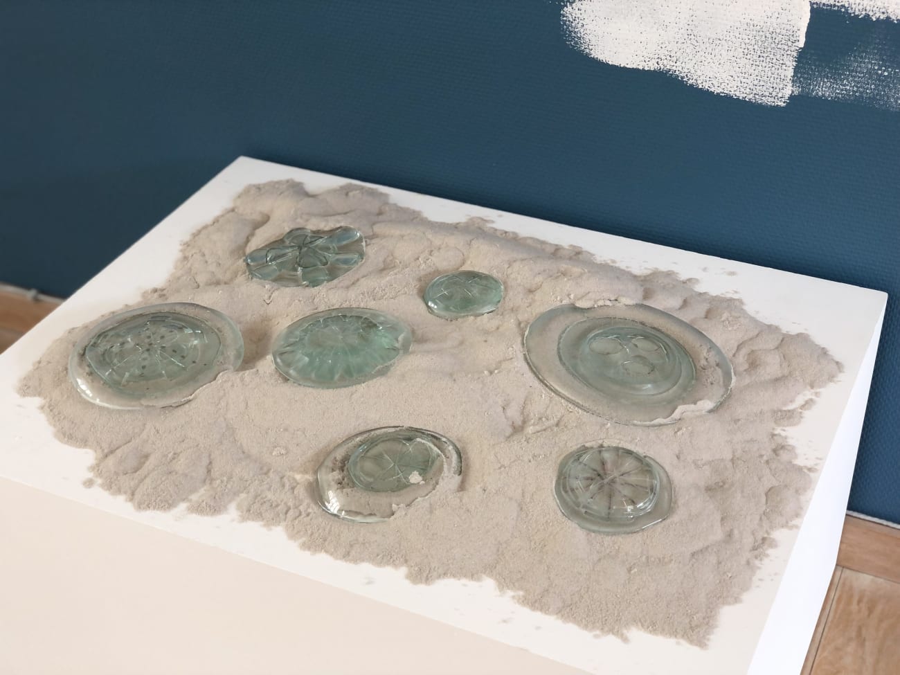 Elodie ANTOINE, Meduses en verre, 2020