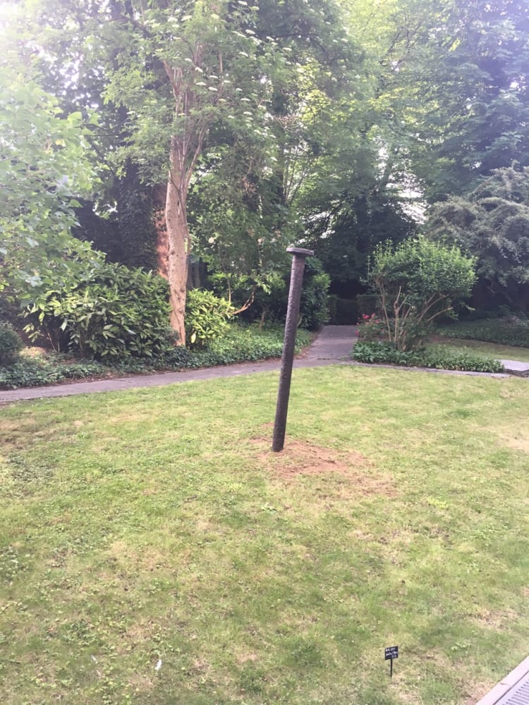 Gavin TURK, Small Nail, 2011
