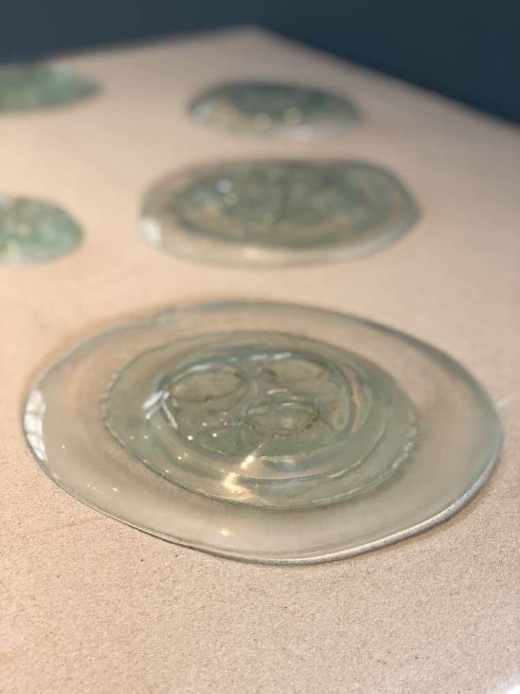 Elodie ANTOINE, Meduses en verre, 2020