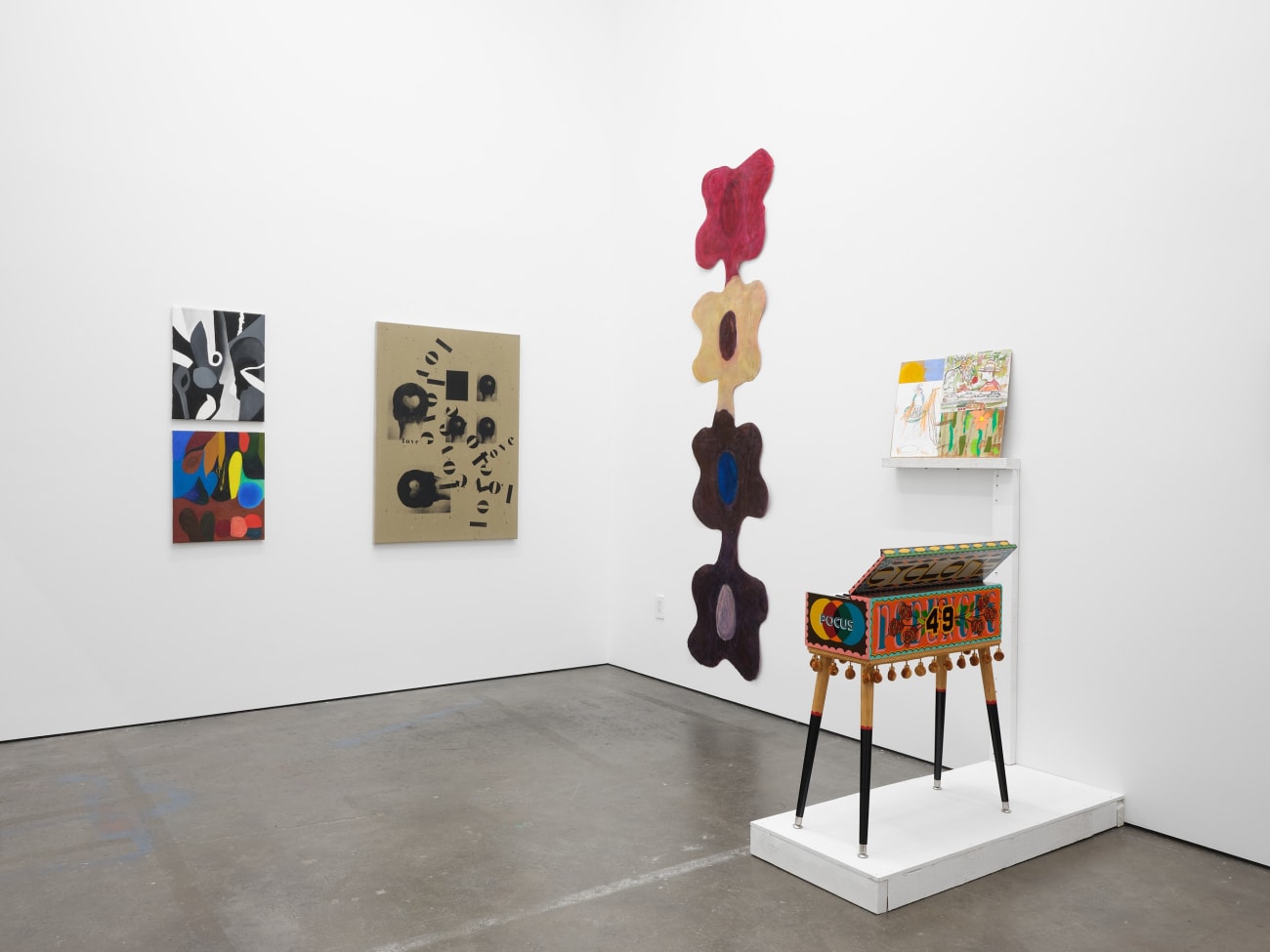 Sara Mayako Gernsbacher, Flower Stack RYBB, 2022