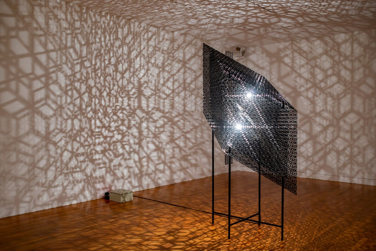 Conrad Shawcross, Slow Arc Inside a Cube X, 2018