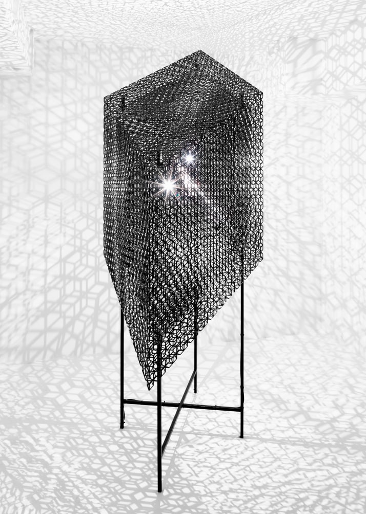 Conrad Shawcross, Slow Arc Inside a Cube X, 2018