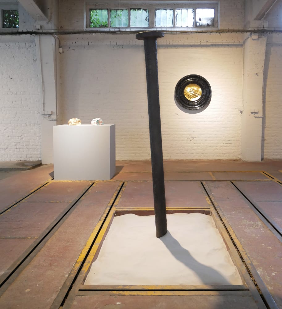 Come What May. Rebooted : installation view of the Atelier / Aeroplastics at 207VDK, 2021, Ph: © Aeroplastics / works by Tom DALE, Gavin TURK, John ISAACS