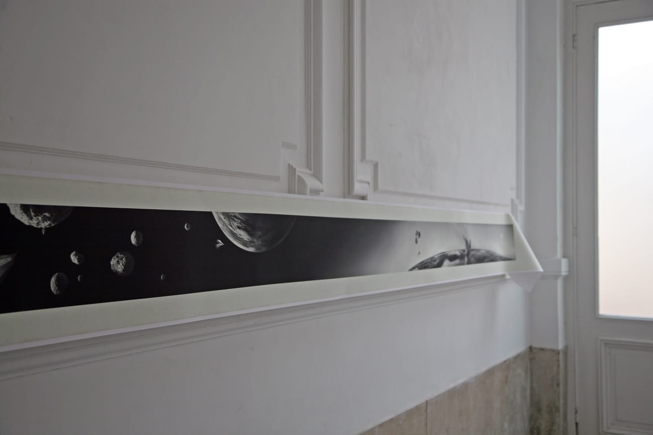 Kahn and Selesnick. Peat, Salt and Moondust, installation view at Aeroplastics: Rue Blanche, 32. ph: Vincent Everarts