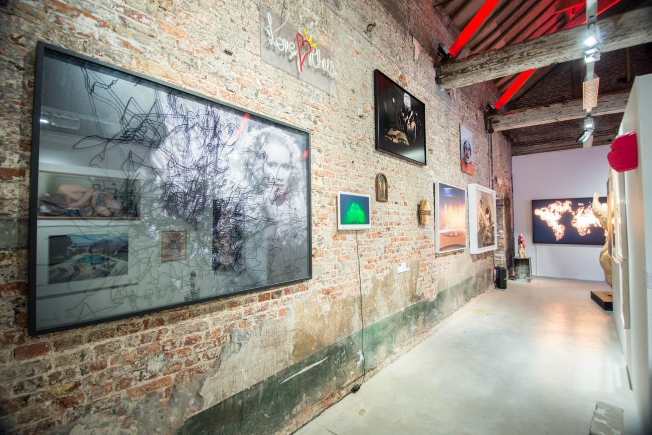 Forever / Bubox, Kortrijk, 2016 / works by Pierre BISMUTH, Delphine de SAXE COBOURG, HEHE, Nancy FOUTS, Emilio LOPEZ MENCHERO, Sergey MAXIMISHIN, Laszlo LAKNER...