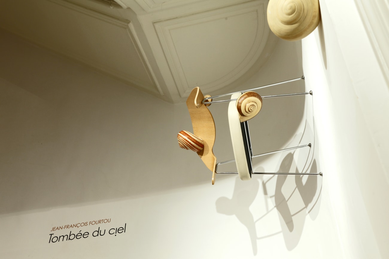 Jean-François Fourtou 'Tombée du ciel' installation view at Aeroplastics, Rue Blanche, 2011