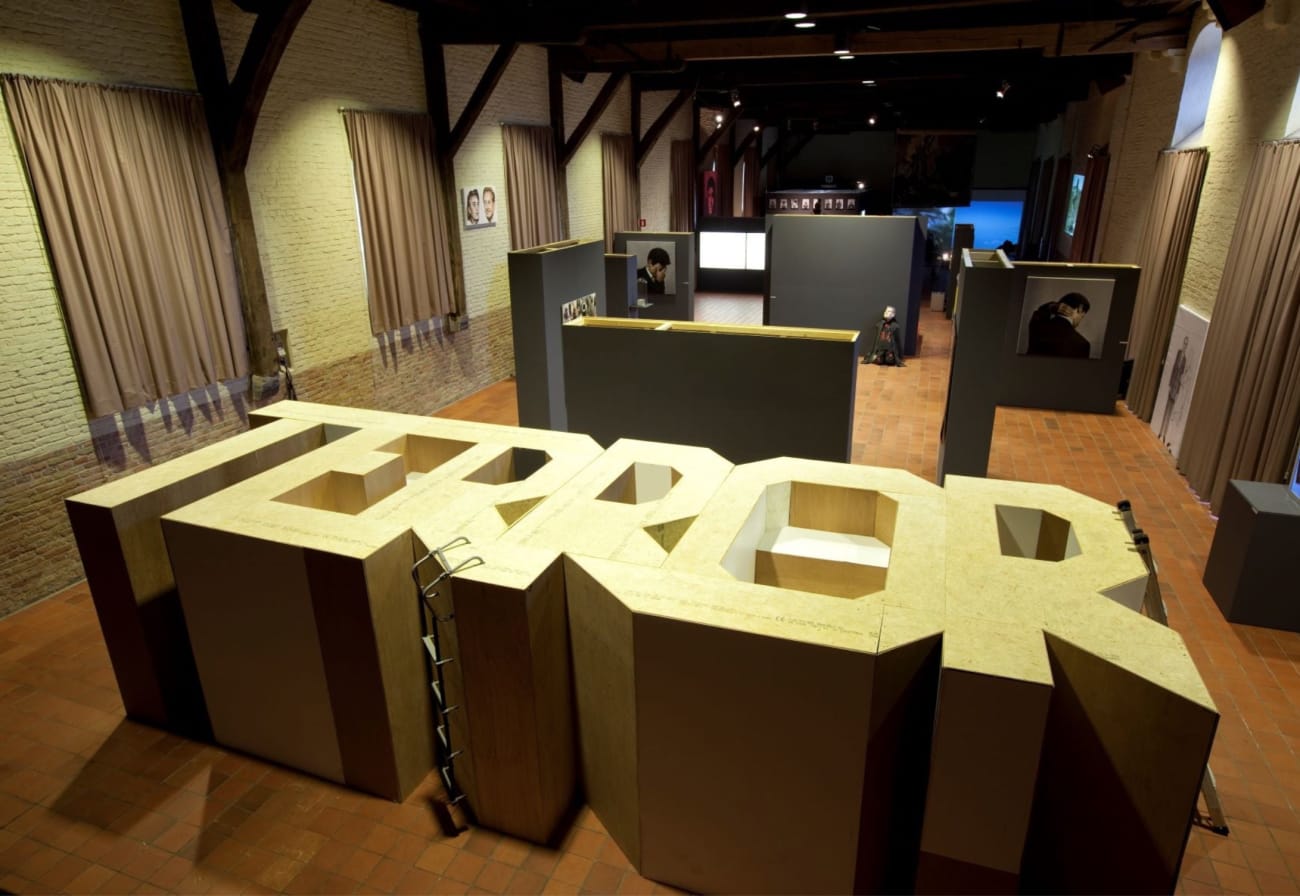 That's all folks! installation view @ Stadshallen Bruges, 2009-2010