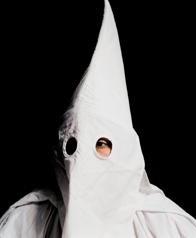 Andres Serrano, Klanswoman (Grand Calife), 1990, cibachrome Courtesy of The Olbricht collection, Essen