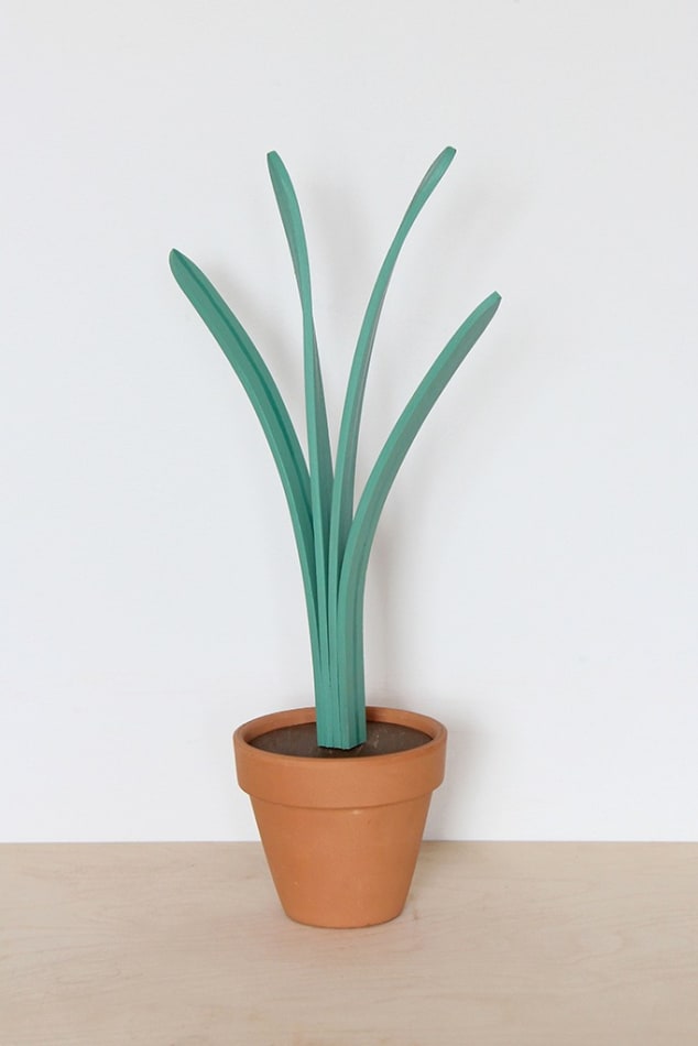 Jeff Canham plant sculpture