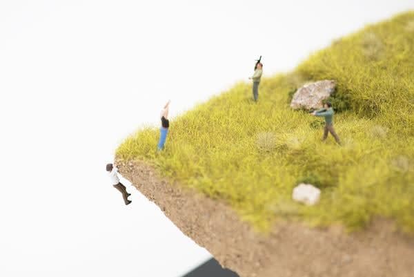 Abigail Goldman, Cliffhanger, 2016