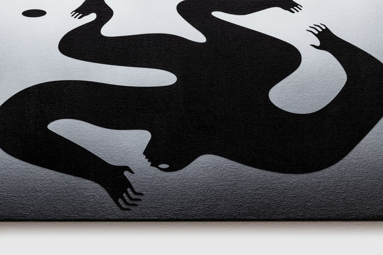 Detail shot of the shadow in the painting