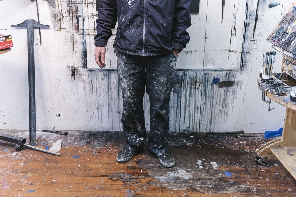 Shaun Roberts photo of male figure in studio