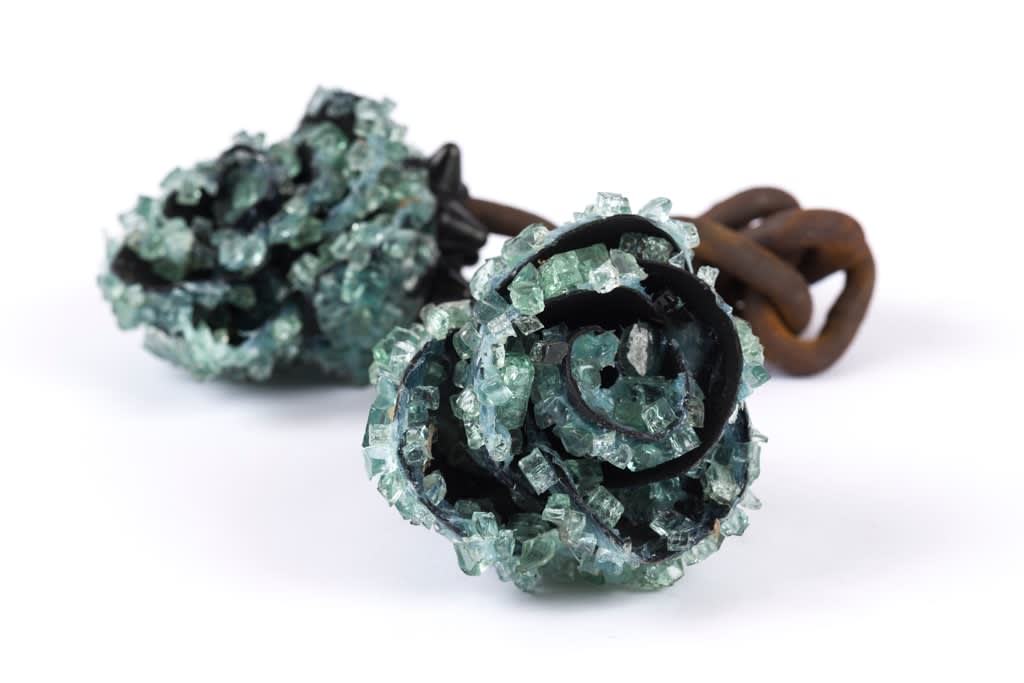 Lucien Shapiro, Rose with Chain, 2017