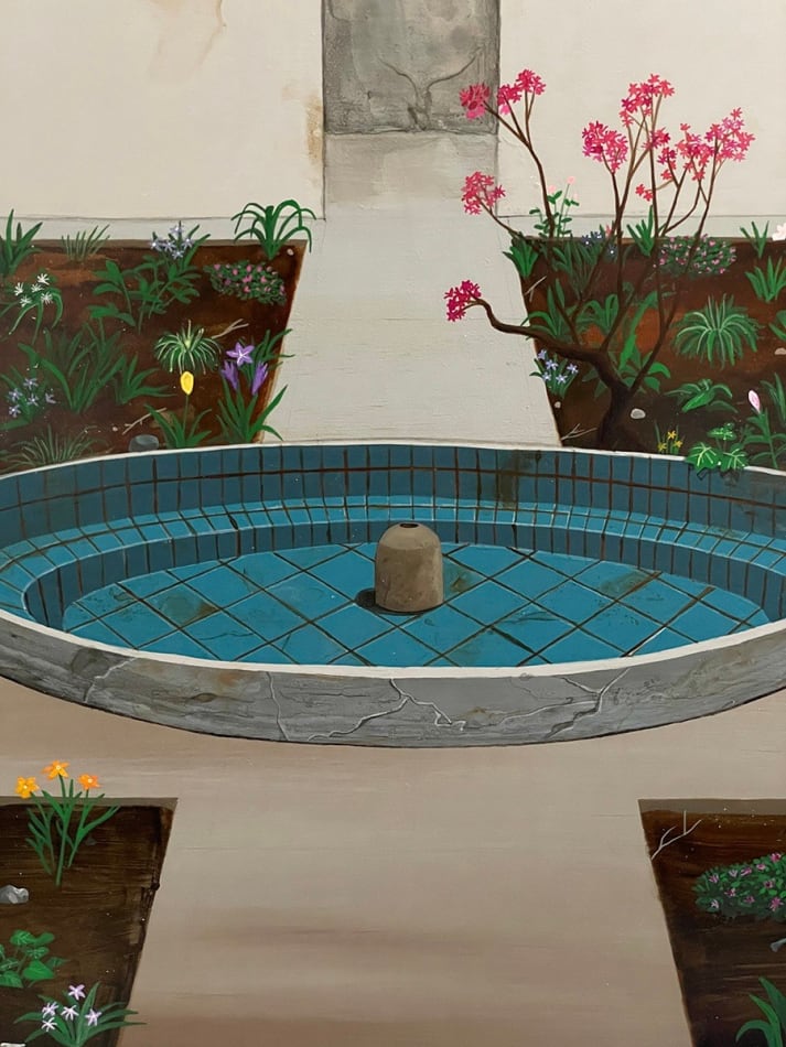 detail shot of an empty fountain