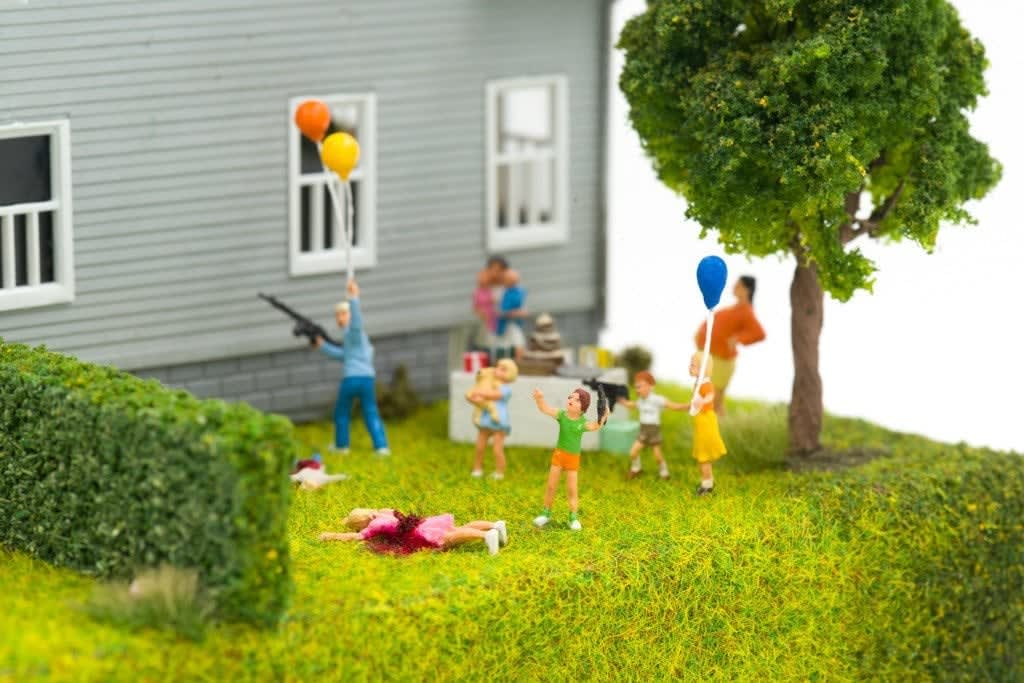 Abigail Goldman, Blow Out Candles & Blow Up, 2017