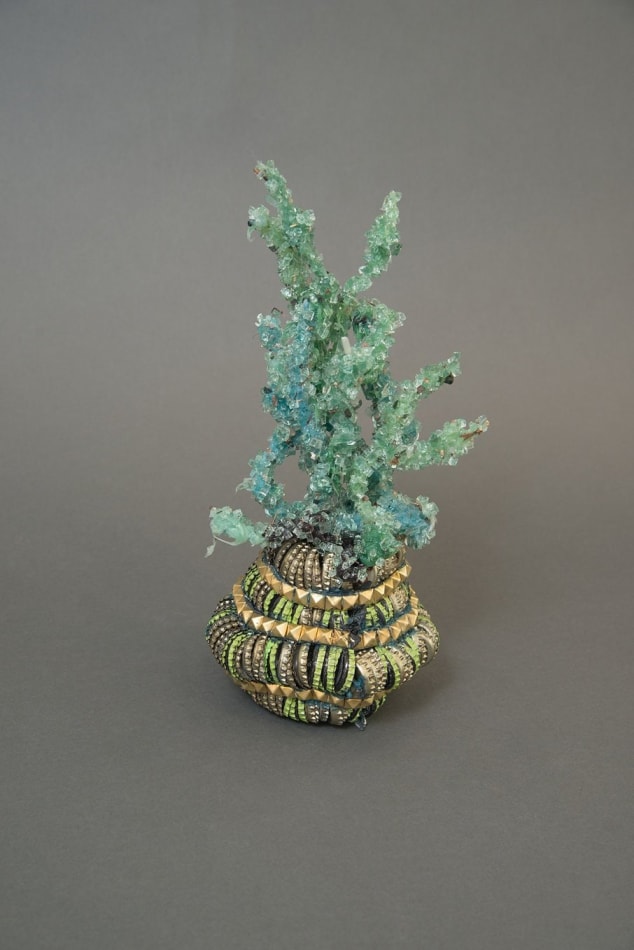 Lucien Shapiro bottlecap vessel