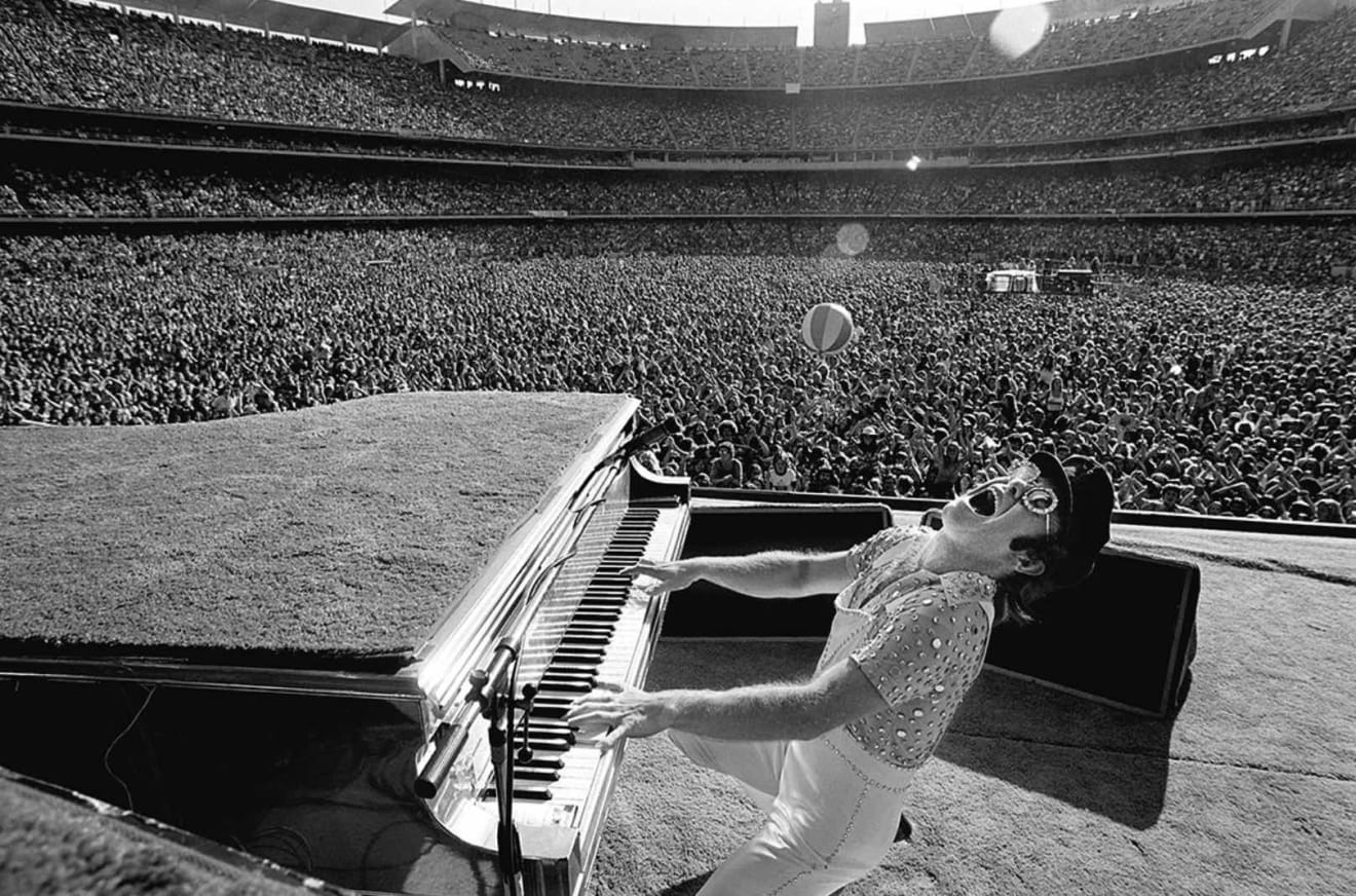 Terry O'Neill, Elton John, 1975