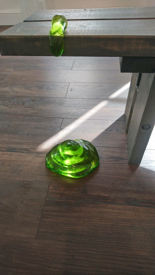 Libby Heaney, Slime teetering on the edge between life and death, 2022