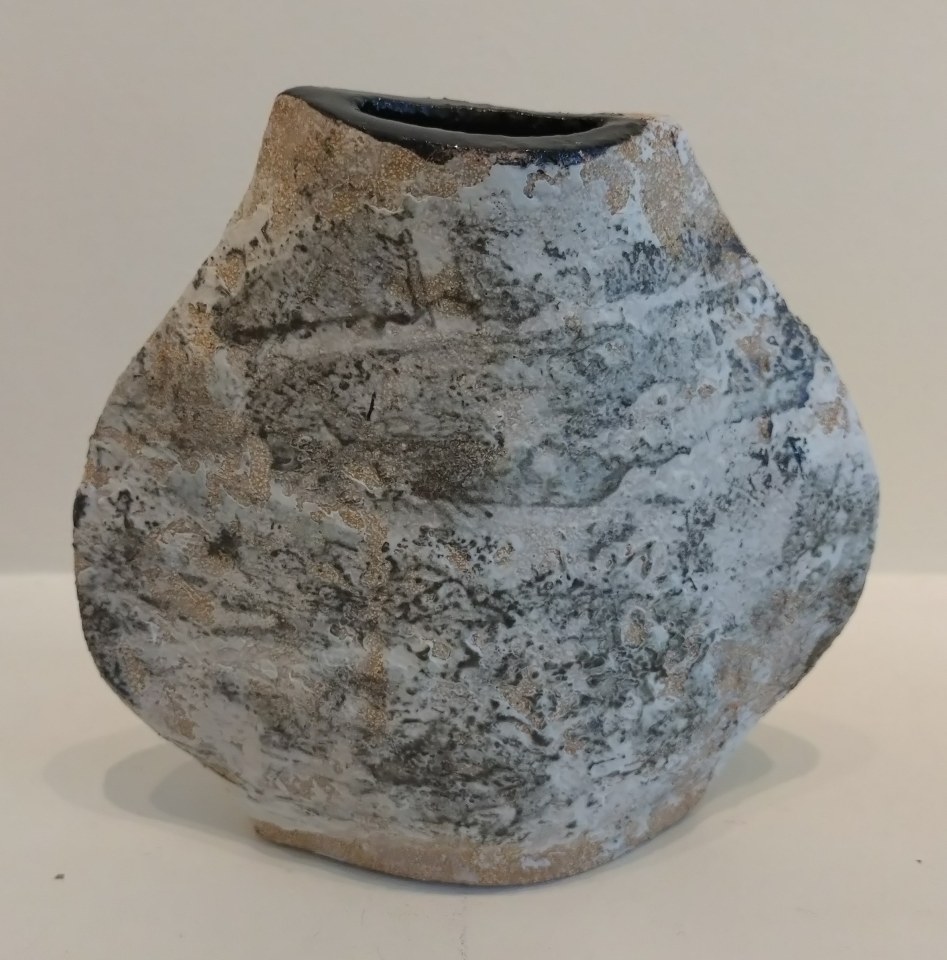Leena Ceccolini, Slim Vase , 2025