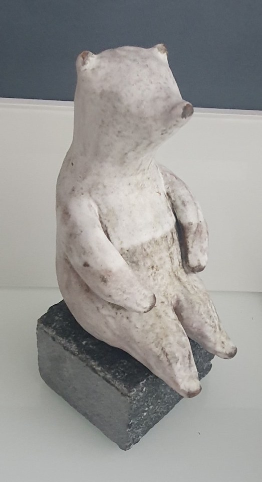 Leena Ceccolini, Sitting Bear