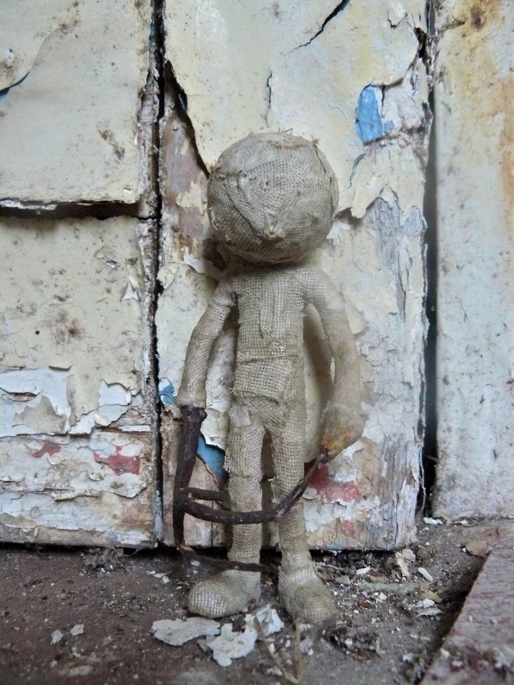 Penny Lamb, Untitled (doll 2), c. 2001