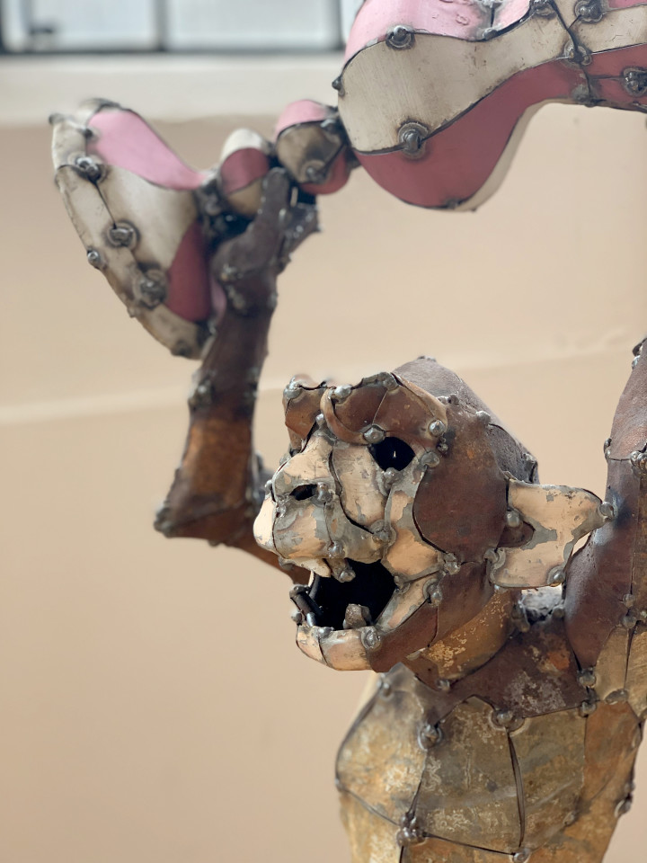 Hannah Kidd, Monkey Holding Vase, 2017