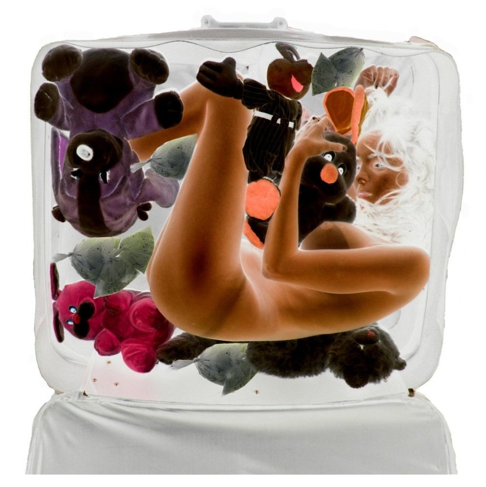 Sarai Givaty, Comfort Zone, 2007