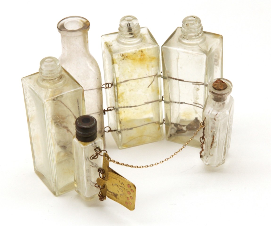 Bernhard Schobinger, Bracelet, 2015  Glass, Copper, Brass