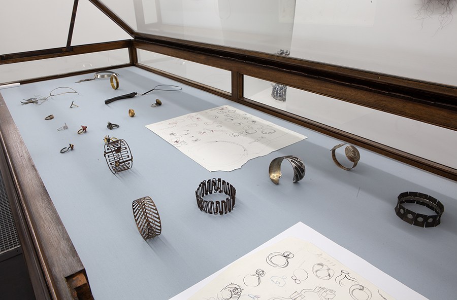 EIN ORT WIE DIESER – KUNST AM RIEDHOLZPLATZ 18