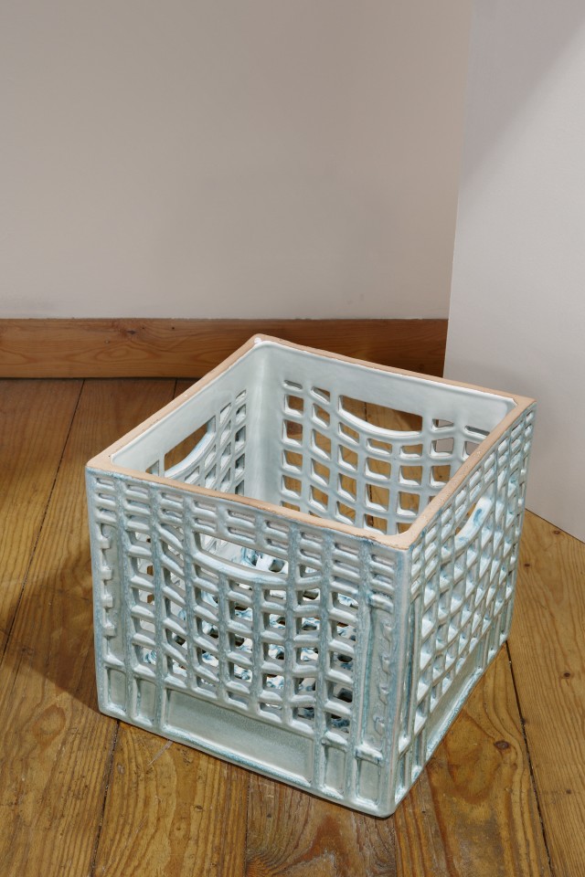 Matthias Merkel Hess, Milk Crate (green/white, curved grid pattern), 2012