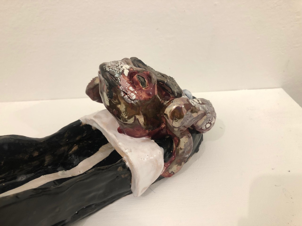 Lindsey Mendick, Our humour less passion, 2019