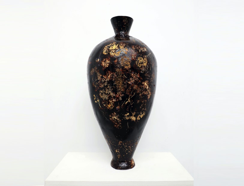 Marcin Rusak, Perishable Vase IV 002, 2020
