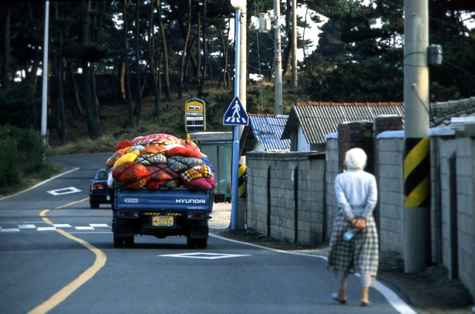 Cities on the Move - 2727km Bottari Truck,, 1997