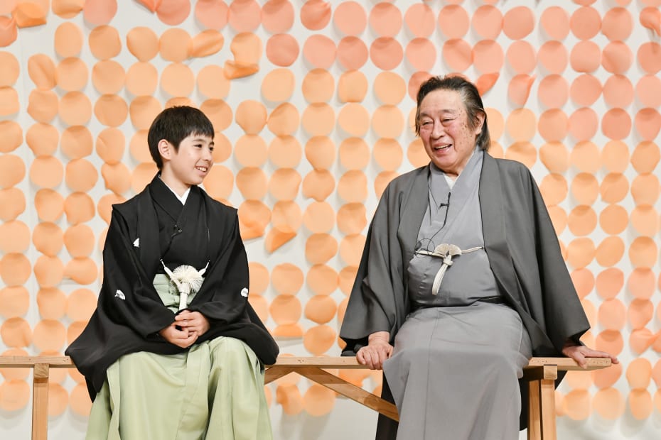 Xavier Veilhan, Installation view, Le rideau de Maholo, Théâtre Kabuki, Japon, 2023, Courtesy of Xavier Veilhan and Andréhn-Schitpjenko, © SHOCHIKU, ADAGP Paris.